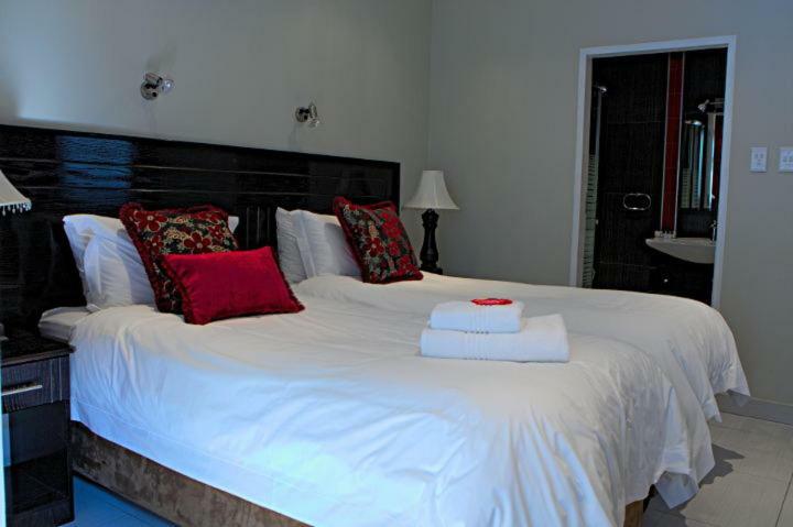 กู๊ดดีย์ เกสท์เฮาส์ Hotel พริทอเรีย ภายนอก รูปภาพ